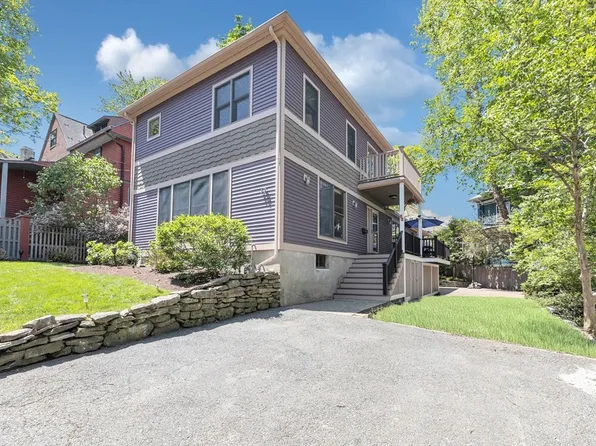 17 Enfield St, Jamaica Plain, MA 02130