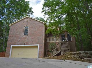 11227 Suncrest Dr SE, Huntsville, AL 35803