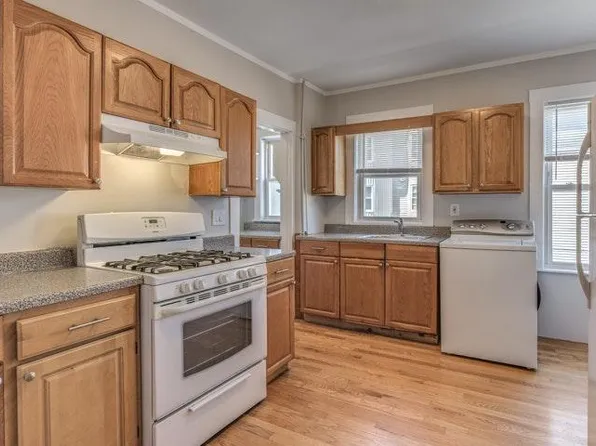 120 Welles Ave #2, Dorchester Center, MA 02124