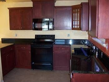 5th image of 290 N Bradford St
