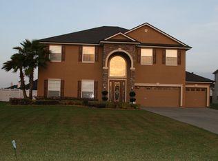 860 Wilmington Ln, Orange Park, FL 32065