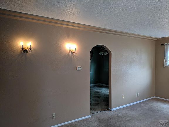 4th image of 3911 Surfwood Ln