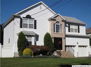 124 Disbrow Rd, Old Bridge, NJ 08857