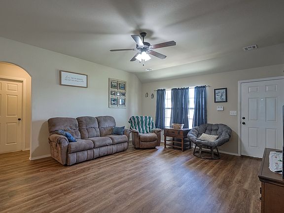 4th image of 1156 Panther Ln