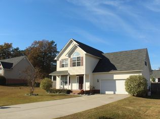 140 Ironwood Way, Raeford, NC 28376