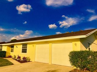 289 Las Palmas St, Royal Palm Beach, FL 33411