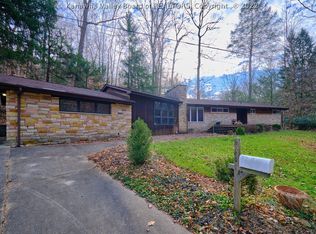 2110 Geary Rd, South Charleston, WV 25303