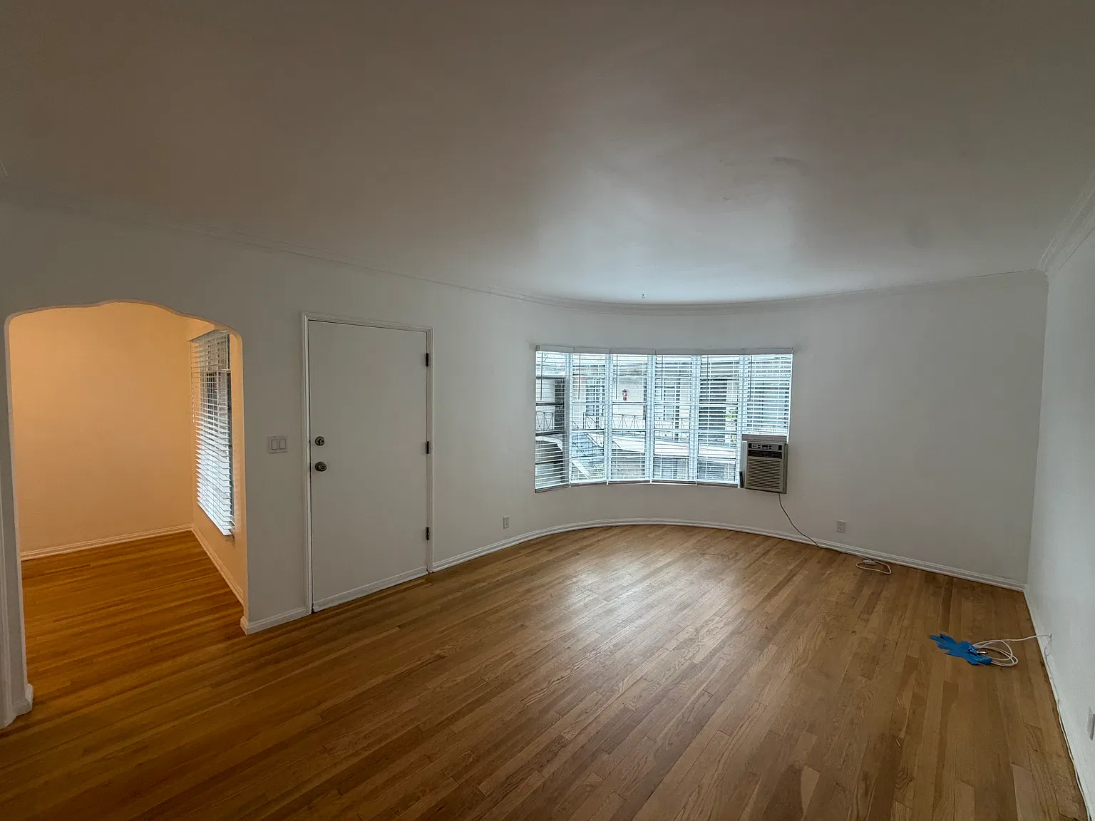 1 bed, $2,350 — Photo 3