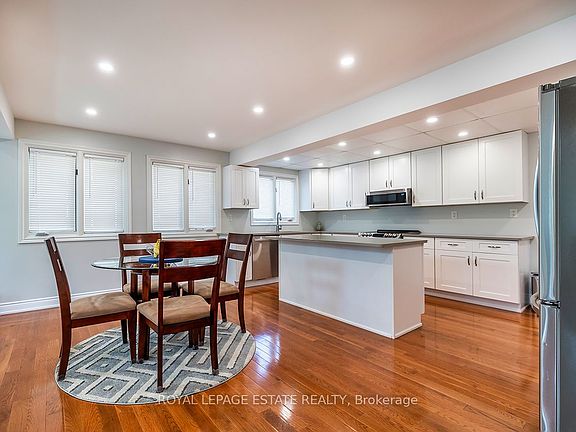 5th image of 103 Aylesworth Ave