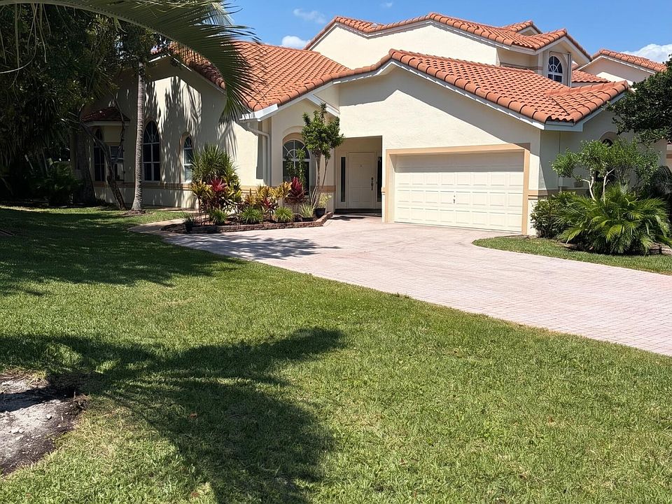 1st image of 521 W Palm Aire Drive