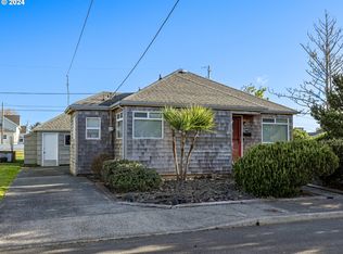940 4th Ave, Seaside, OR 97138