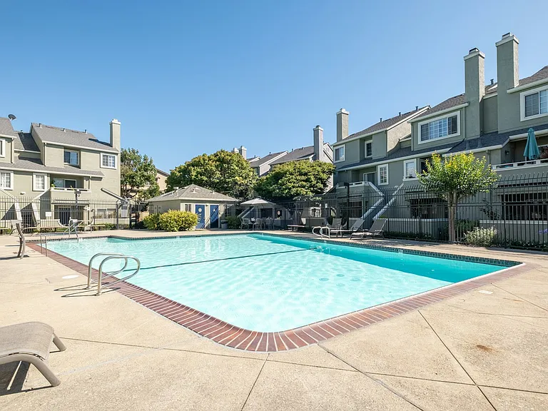 55 Donada Pl — Photo 36