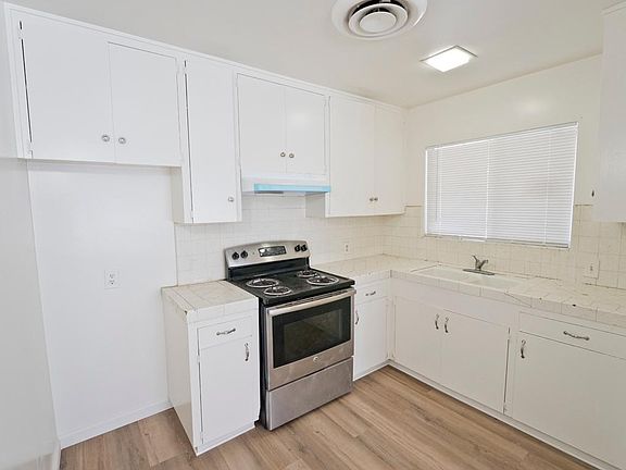4th image of 2618 Nelson St #5302356dd