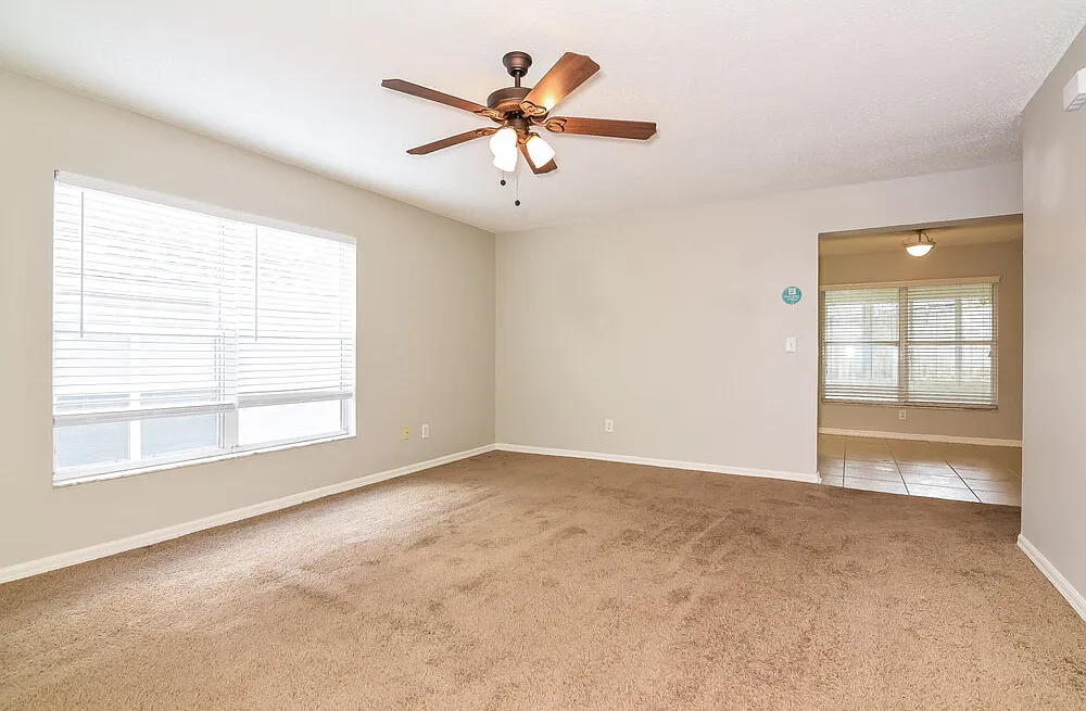 4 bed, 2.0 bath, 1503 sqft, $2,180 — Photo 3