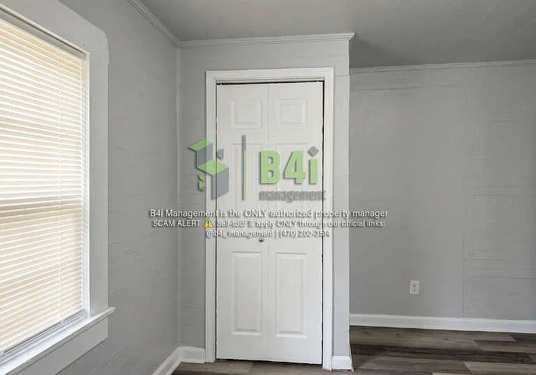 220 E Render St — Photo 14