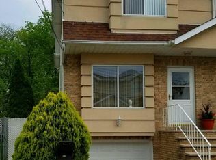 27 Stacey Ln, Staten Island, NY 10306