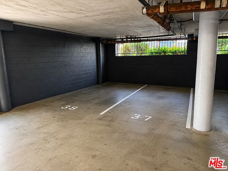5870 Green Valley Cir #129 — Photo 40