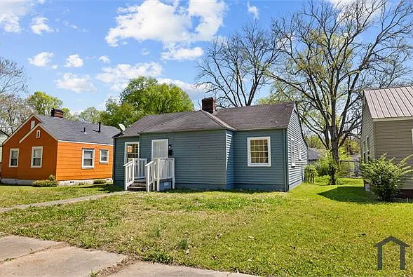 2617 Avenue K — Photo 4