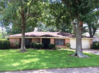 225 Bonvue St, Lake Charles, LA 70605