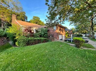 5635 185th St, Fresh Meadows, NY 11365