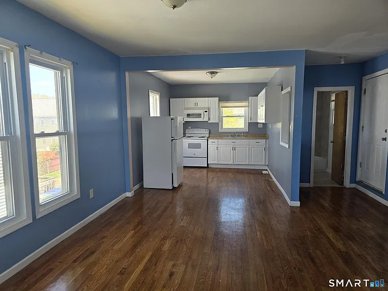141 Hicks St — Photo 3