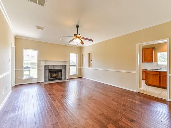 3rd image of 24707 Hunting Valley Ct