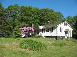 40 Sipples Hill Rd, Moodus, CT 06469