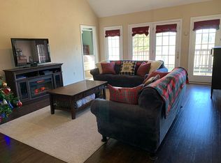 169 W Gibbs Rd, Knotts Island, NC 27950