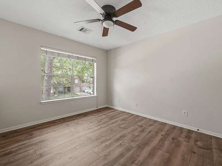 5819 Forest Timbers Dr — Photo 16