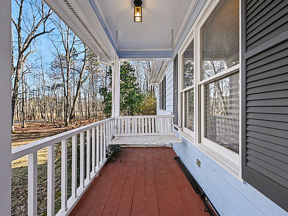 5th image of 3717 Walker Rd