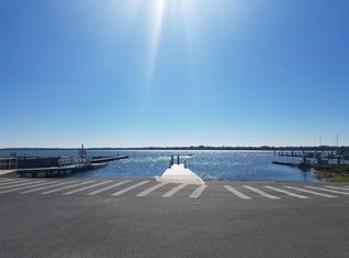 416 N Saint Clair Abrams Ave #416, Tavares, FL 32778