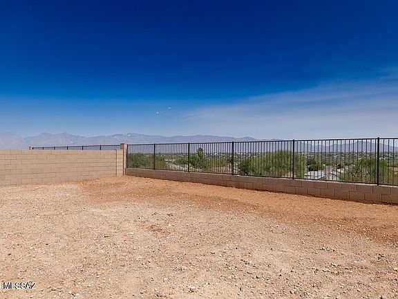 5th image of 8893 E Pantano Bluff Dr