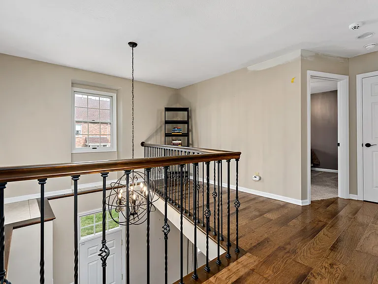 203 Boxwood Ct — Photo 17