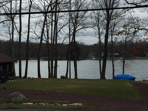 2nd image of 1660 Lakeview Dr