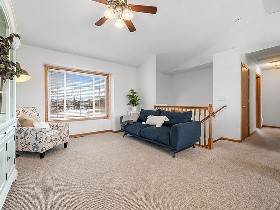 4th image of 1434 Sparrow Rd