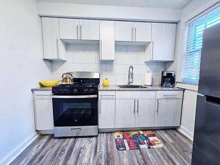 Smartland Colony Apartments | 2809-2949 Van Aken Blvd, Shaker Heights, OH 44120 — Photo 22