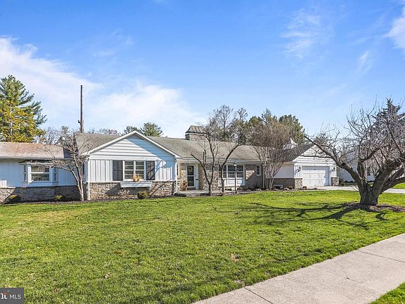 2nd image of 228 Clearview Rd