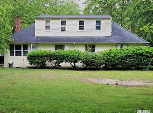 186 Bayview Ave, East Patchogue, NY 11772