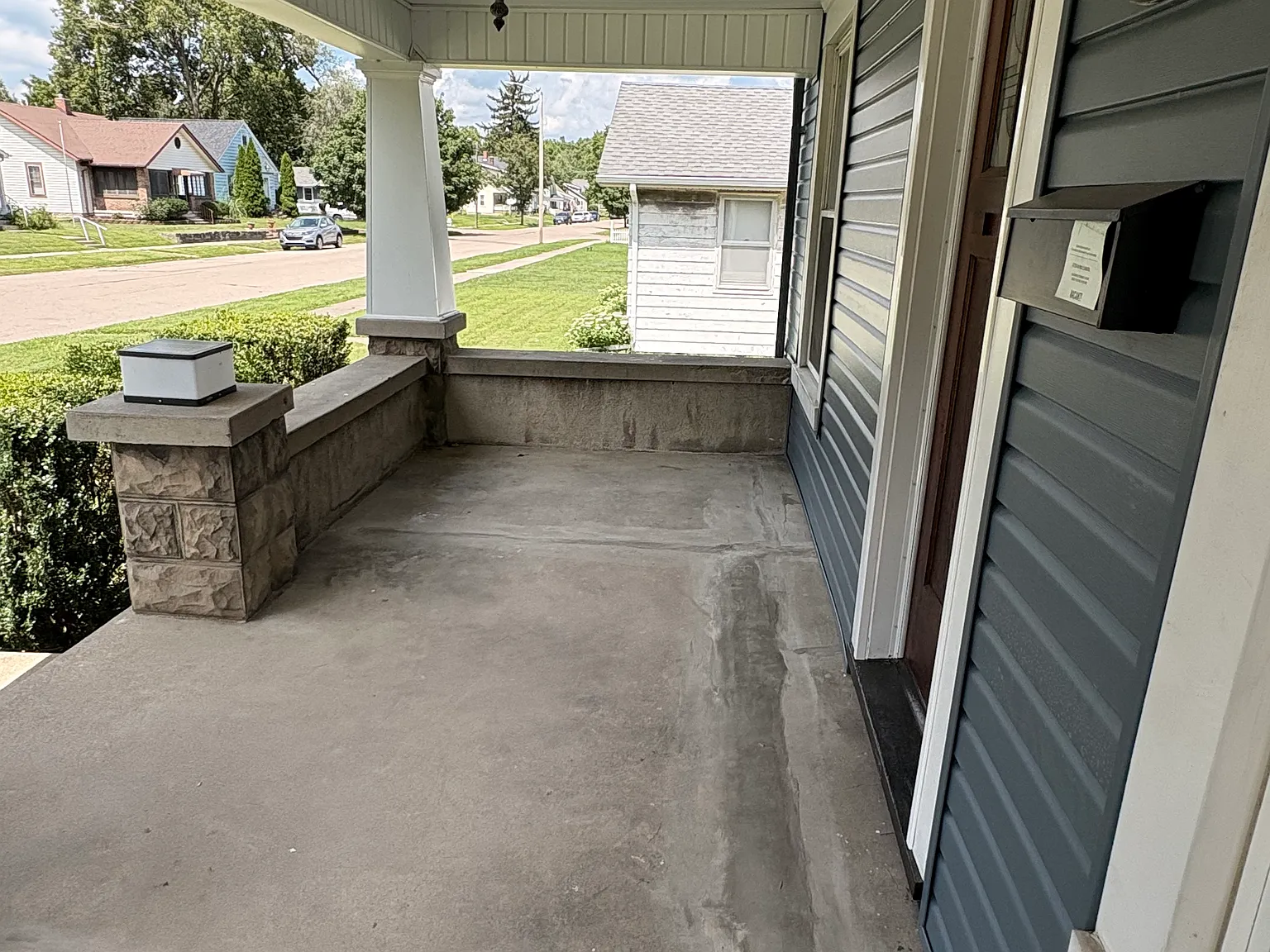 2 bed, 920 sqft, $1,400 — Photo 3
