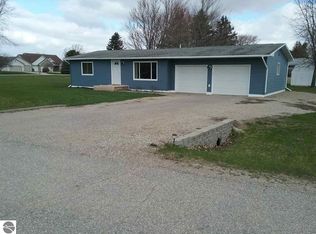 1003 Wedge Dr, Weidman, MI 48893