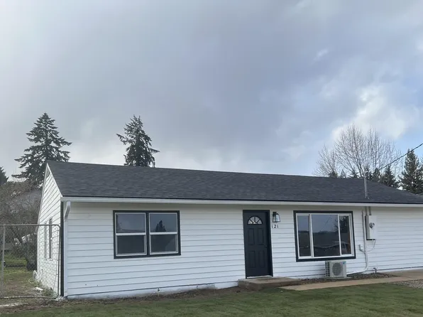 121 SW Peach Ln, Winston, OR 97496