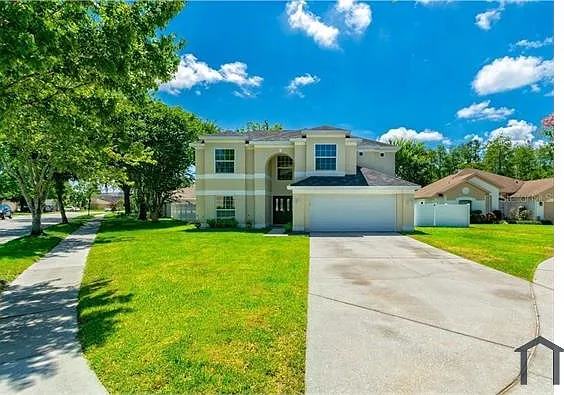 4 bed, 2500 sqft, $3,200 — Photo 2