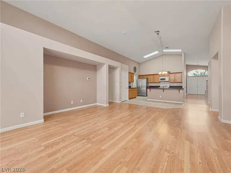 1037 Blue Lantern Dr — Photo 9
