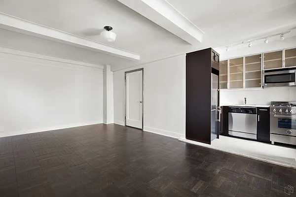 Rented by Halstead Real Estate | media 14