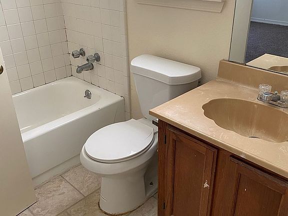 5th image of 5705 E Texas St APT 67