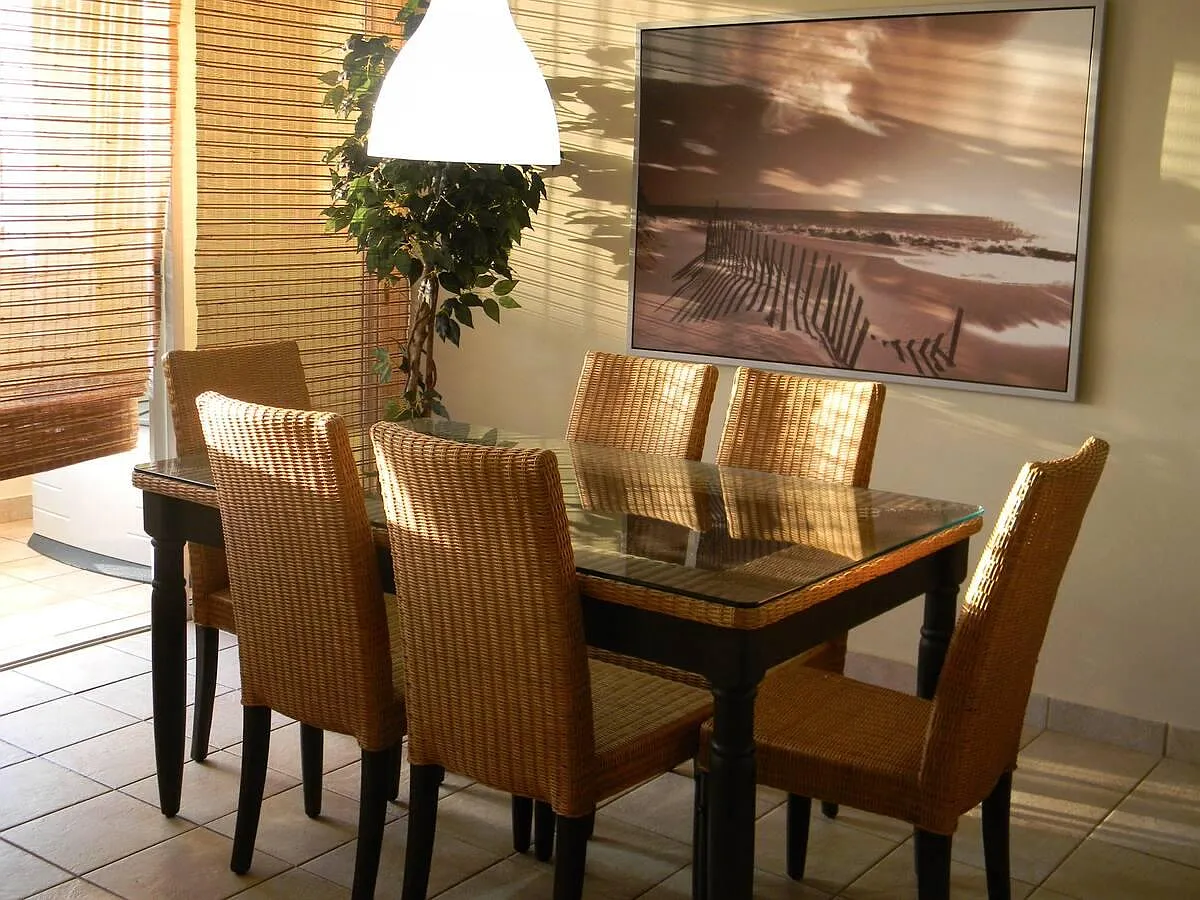 2 bed, 1100 sqft, $2,325 — Photo 4