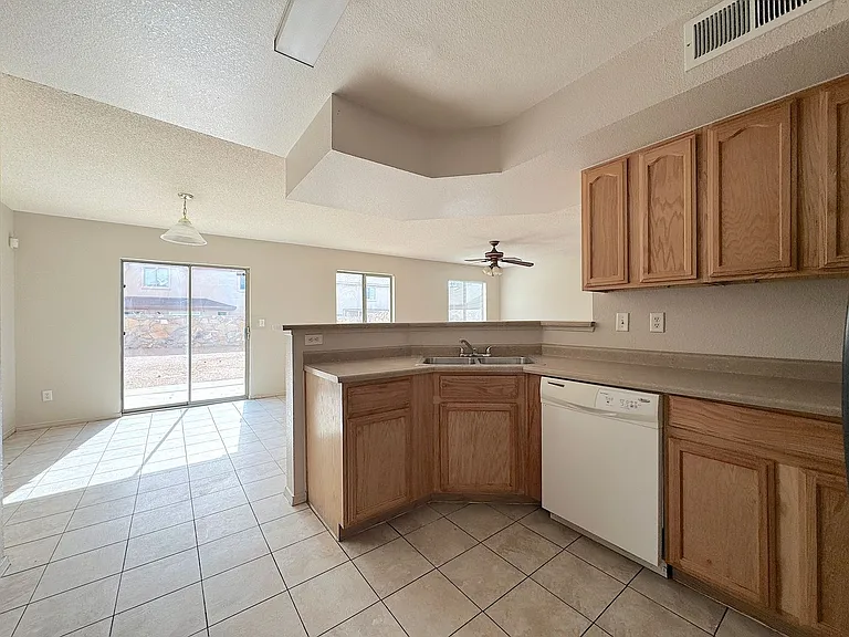 14064 Tierra Halcon Dr — Photo 10