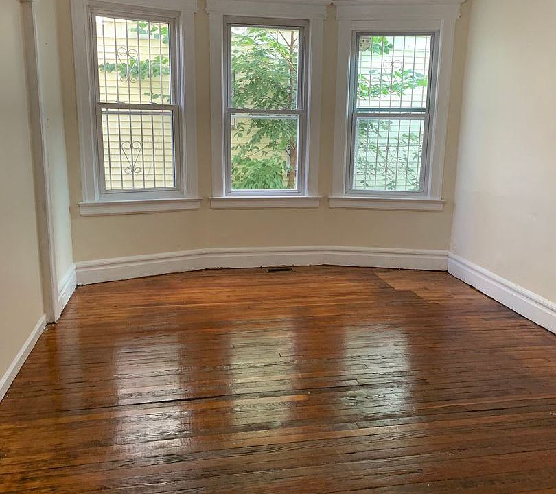 1st image of 69-71 Columbia Ave #1
