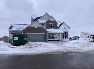 1301 Whalen Dr, Oconomowoc, WI 53066