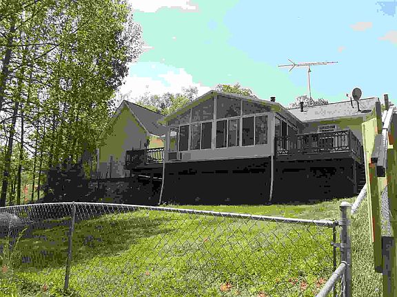 4th image of 86 Country Acres Dr